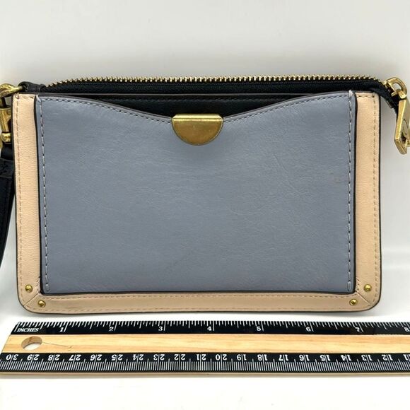 COACH Wristlet Tri-Color Leather Brass Hardware Zippered w/ Front Pocket - Picture 3 of 12